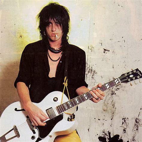 izzy stradlin - enxada